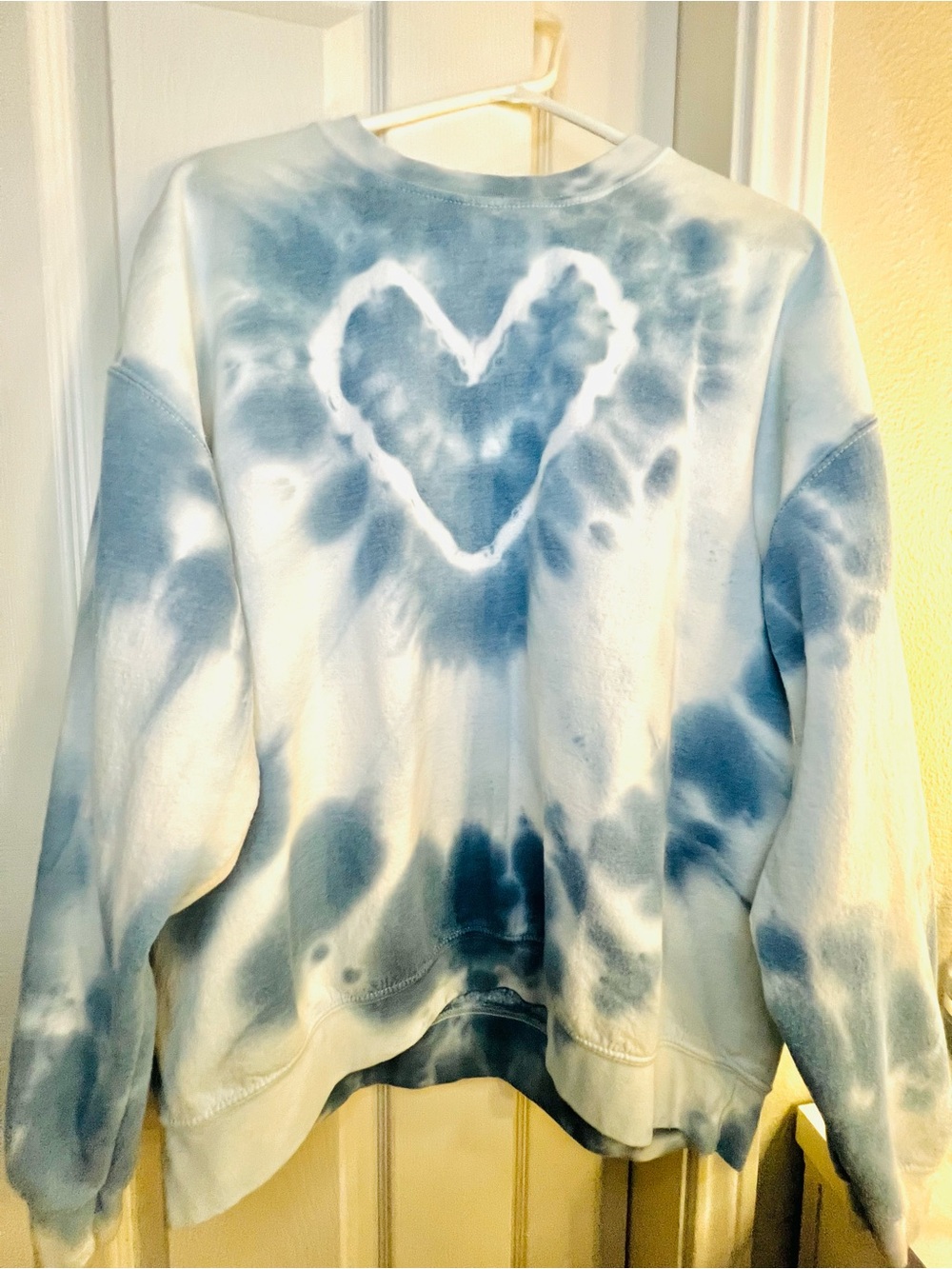 Urban Outfitters Blue & White Tie-Dye Heart Crewneck
